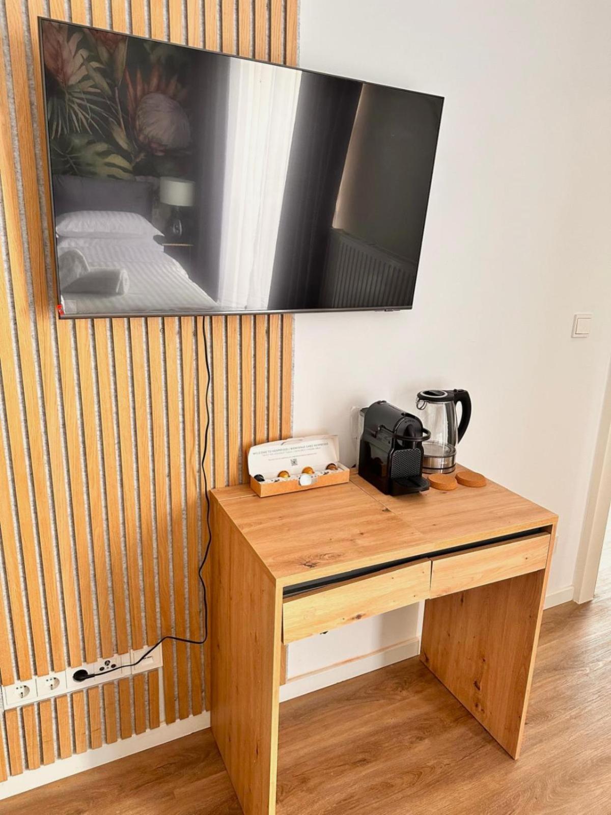 Bossa City Design Apartments Виена Екстериор снимка