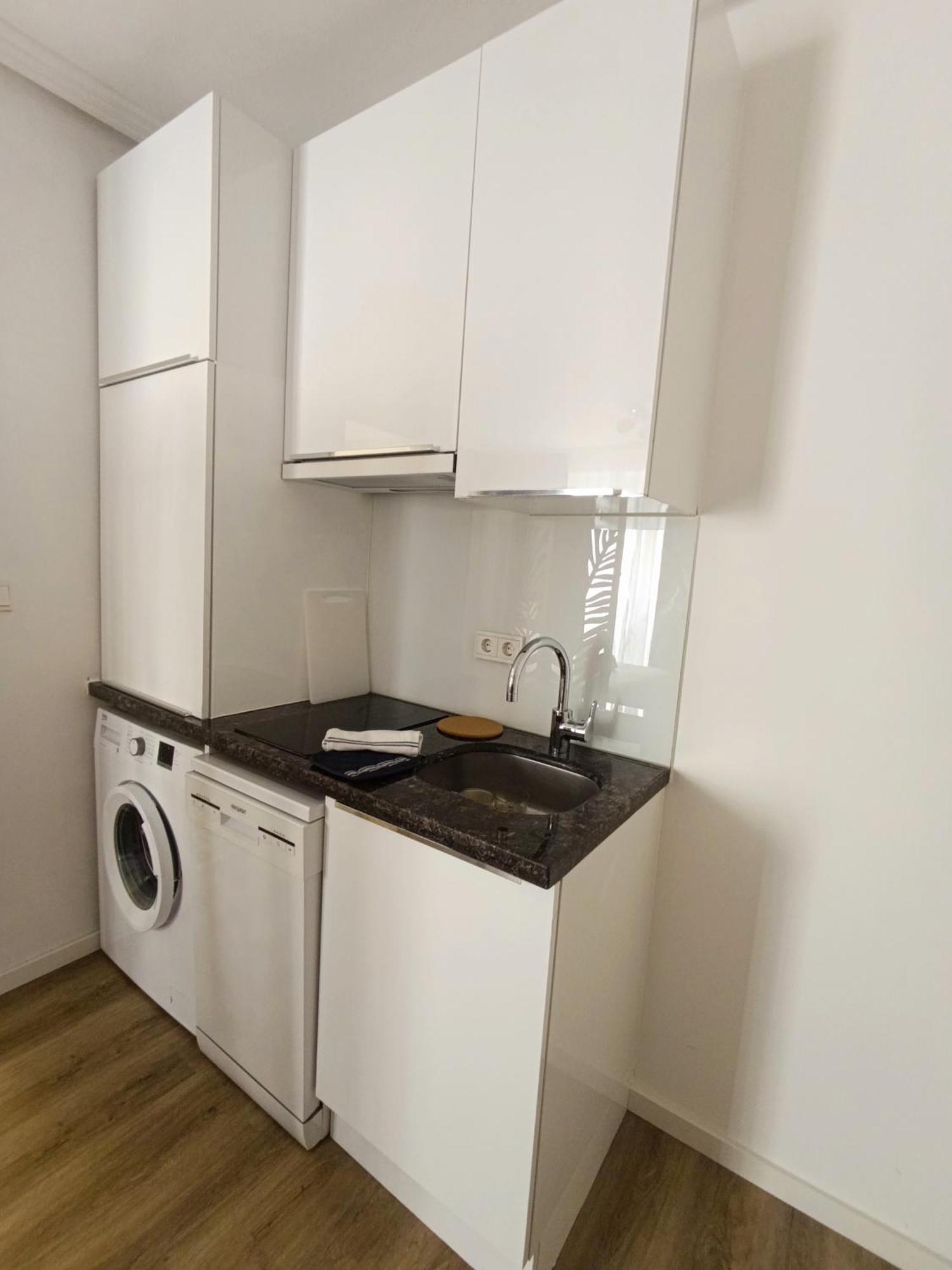 Bossa City Design Apartments Виена Екстериор снимка