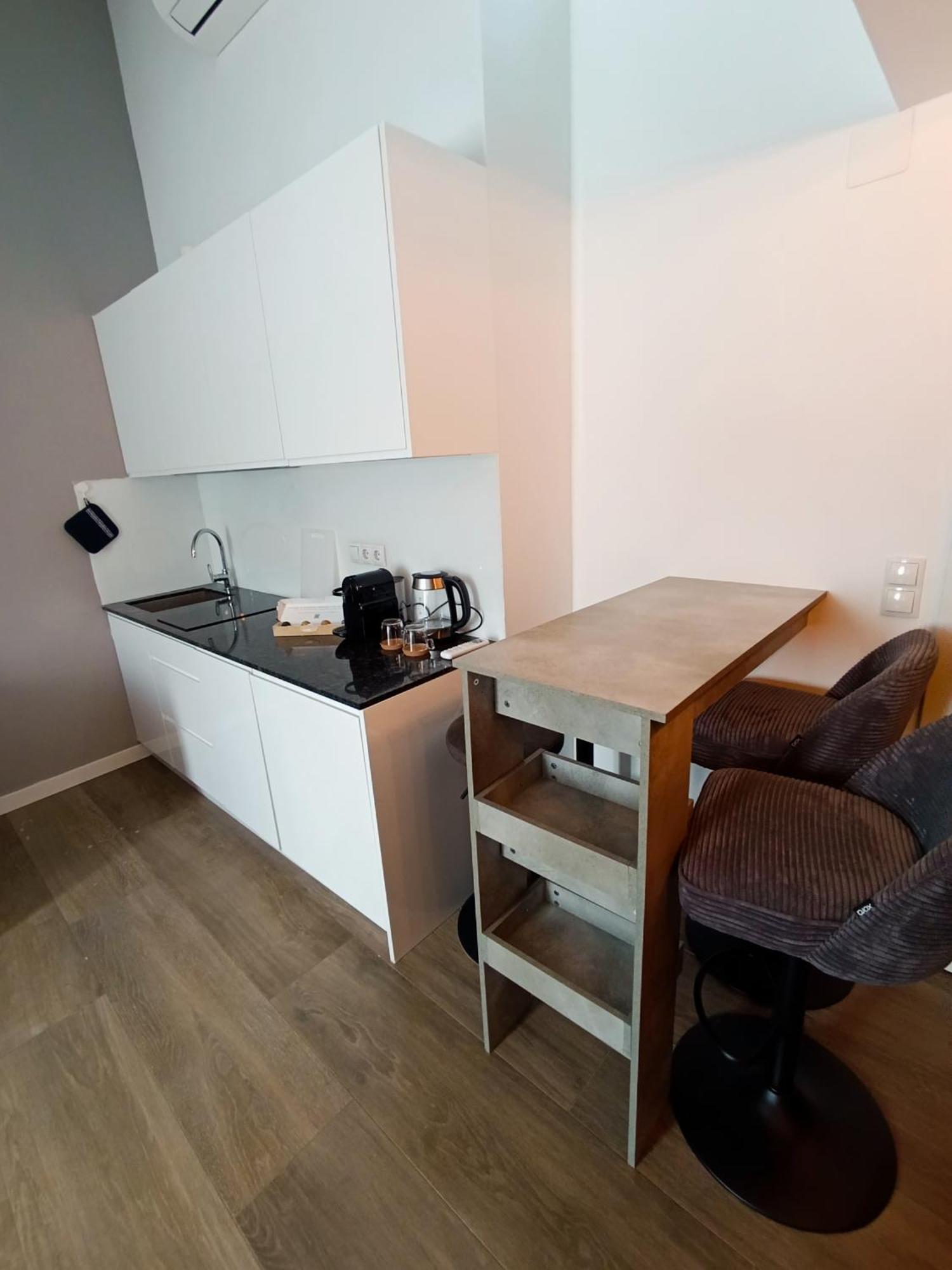 Bossa City Design Apartments Виена Екстериор снимка